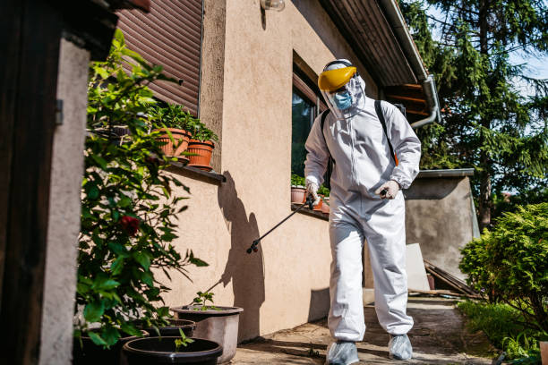 Best Commercial Pest Control Services  in Dumbarton, VA